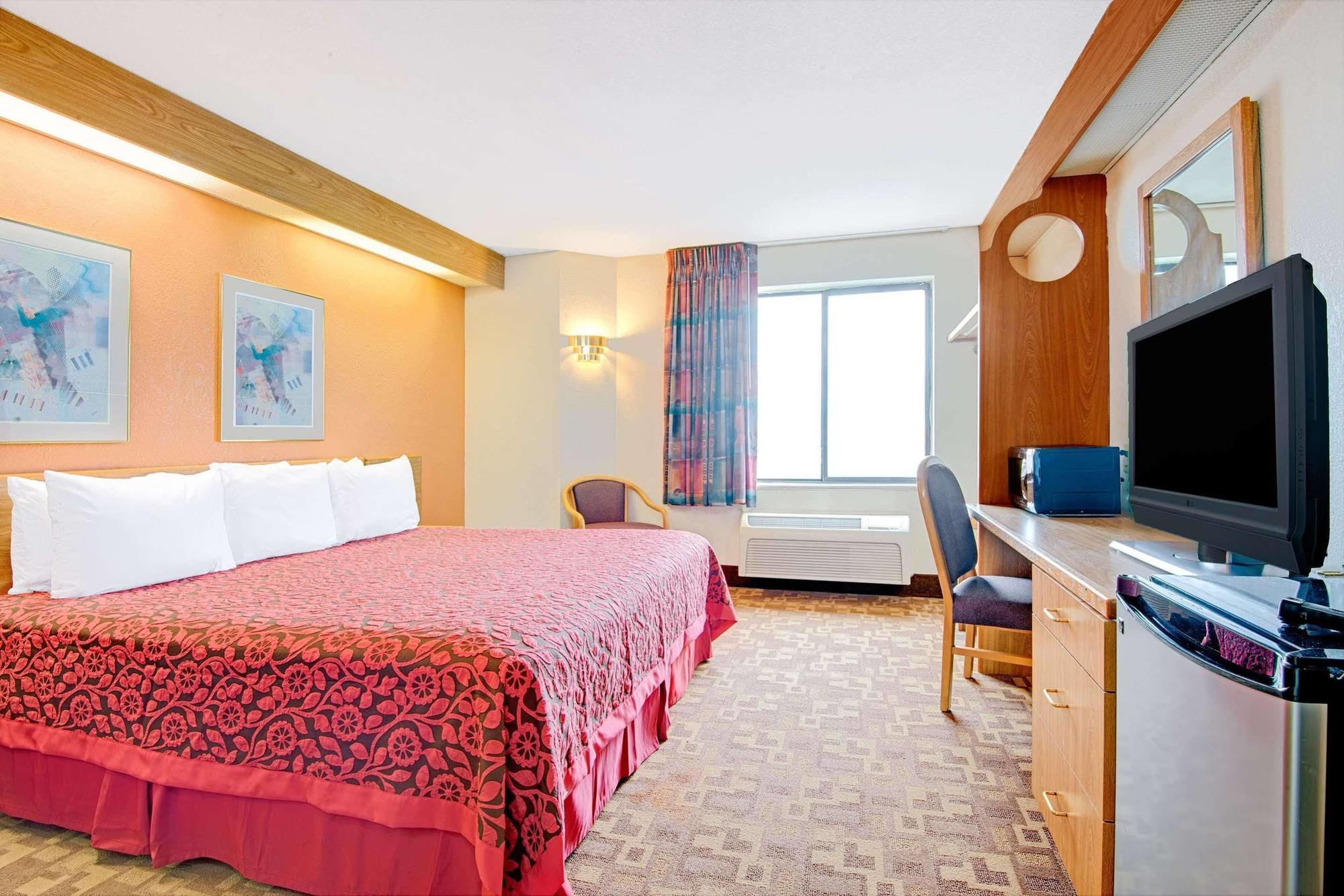 Days Inn By Wyndham Blue Springs Kültér fotó